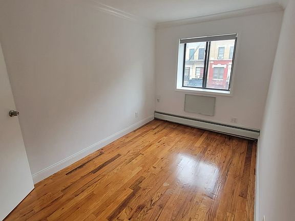 5th image of 2319 Bedford Ave #2C