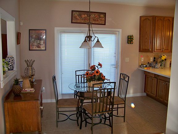 Eat In Kitchen