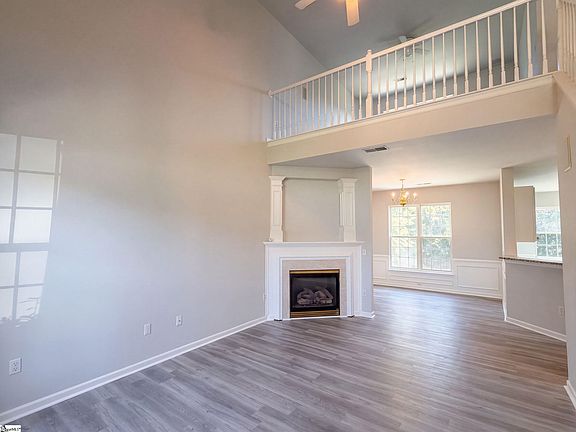 3rd image of 200 Stillwater Ct