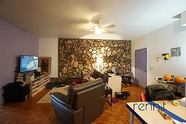 Rented by Rennit Inc.