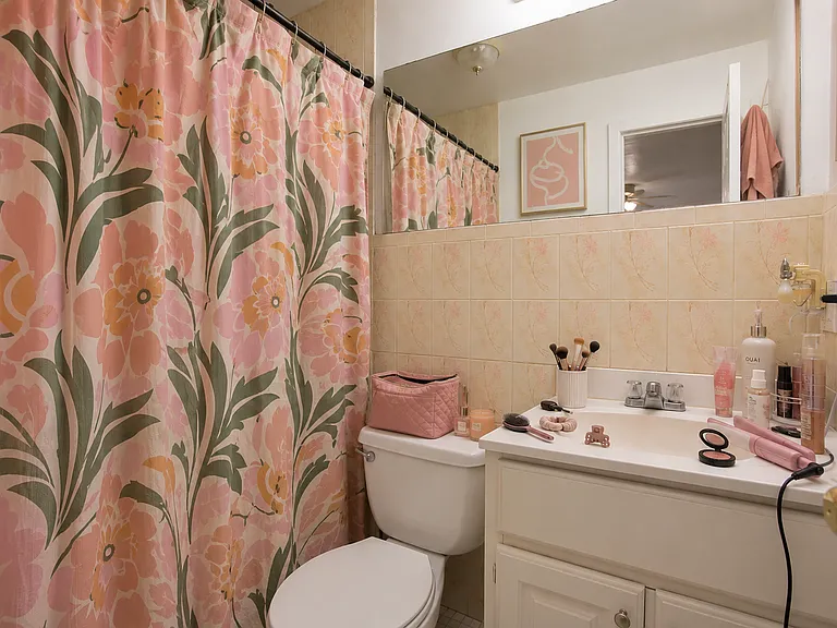 349 W 45th St #5RE — Photo 6