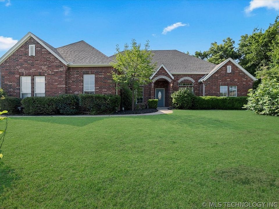 1st image of 12586 Longhorn Ct
