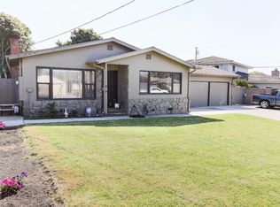 12 N Acacia Cir, Salinas, CA 93901