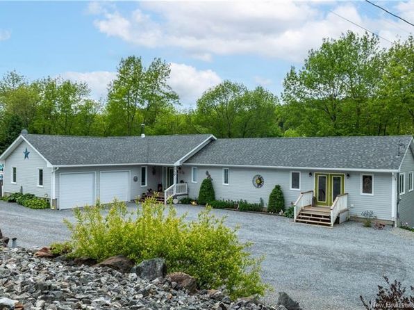 15 Belleview Ct, Kingston, NB E5N 2B4