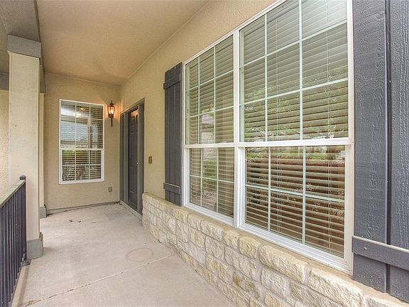 5th image of 411 Dove Hollow Trl