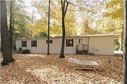 1st image of 17533 Country Ln NE