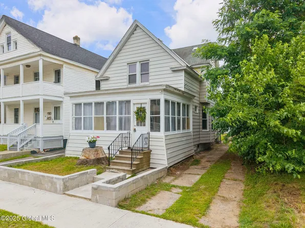 434 Cedar Street, Schenectady, NY 12306