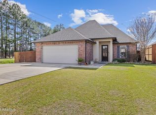 1001 Renella Simon Dr, Breaux Bridge, LA 70517