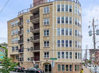 5505 Falkland St #309, Halifax, NS B3K 0C3