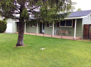 1442 SW 17th St, Redmond, OR 97756