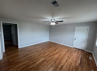 1020 S Pitt St, Olathe, KS 66061
