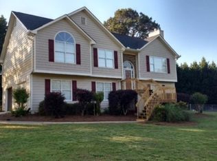 3275 Holly Stand Ct, Loganville, GA 30052