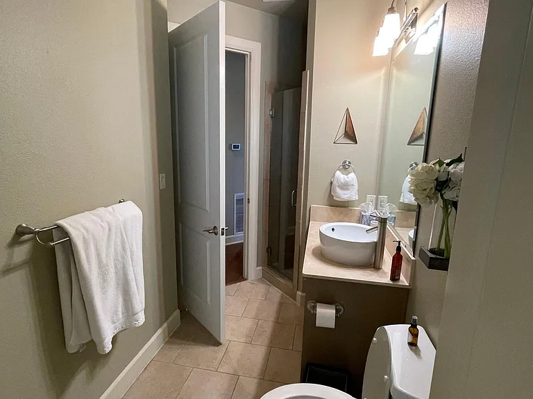 2800 Sandage Ave #305 — Photo 11