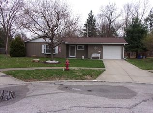 31 Whitehall Dr, Berea, OH