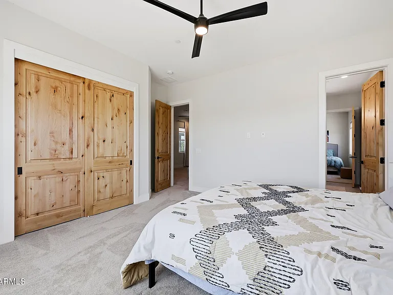 6896 E Lomas Verdes Dr — Photo 35