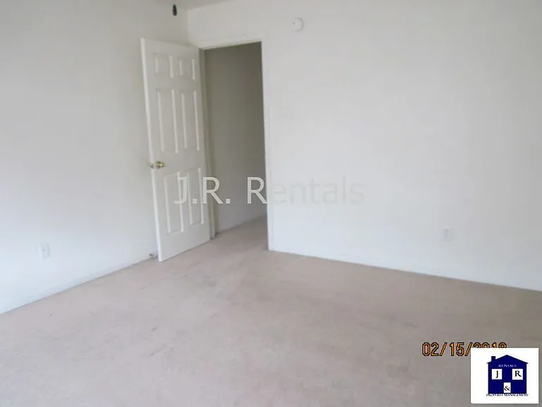 305 Cedar Ridge Dr #A — Photo 36