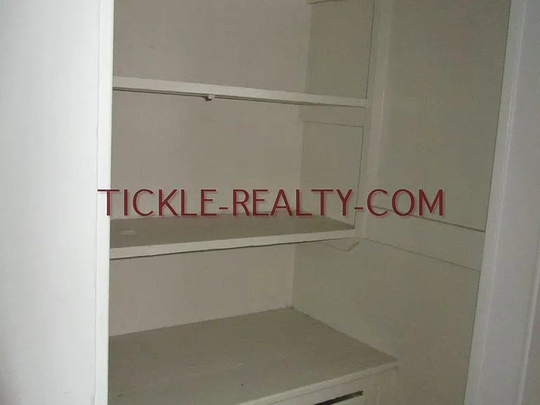 450 Meigs St — Photo 4