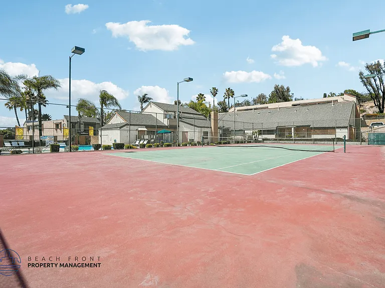 Rollingwood Apartments — Photo 24