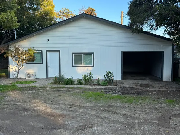 4051 69th St #2, Sacramento, CA 95820