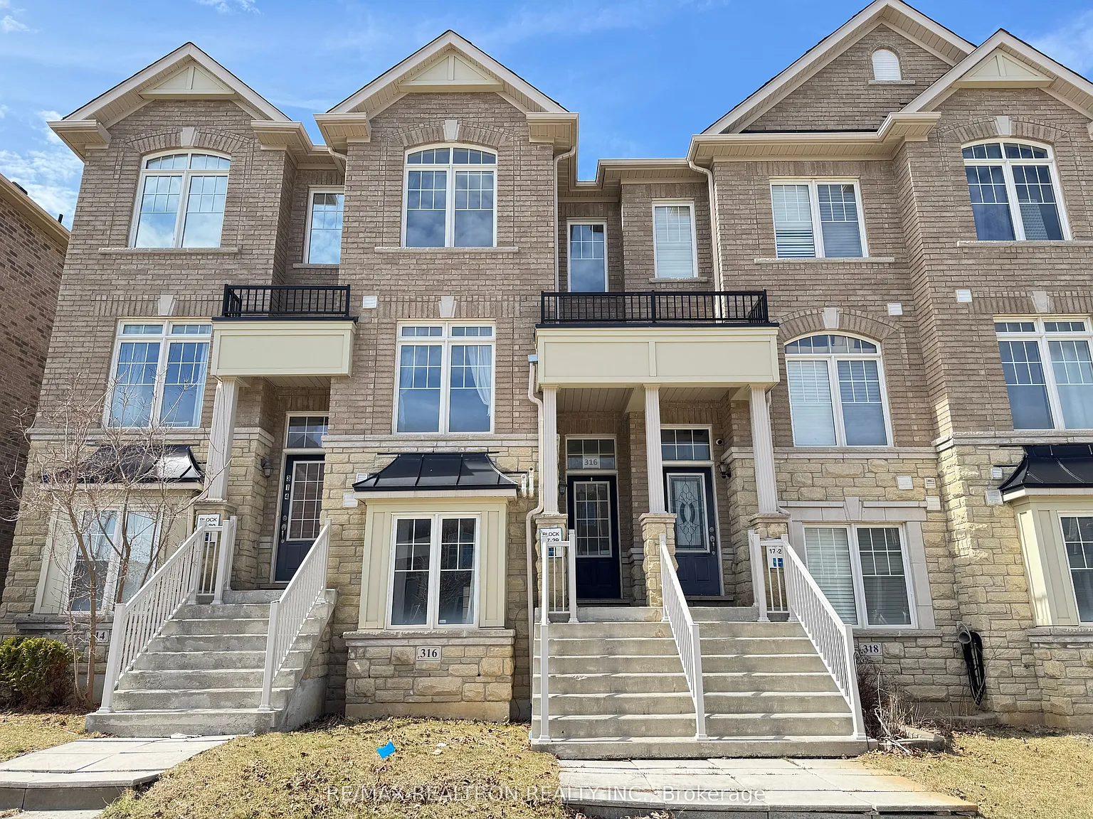 3 bed, $3,200 — Photo 1