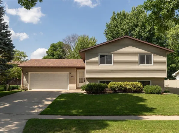 619 Chalet Dr NW, Rochester, MN 55901