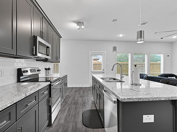 3rd image of 4675 Bellfort St #A