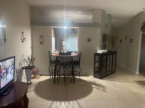4th image of 3968 Jupiter Boulevard SE