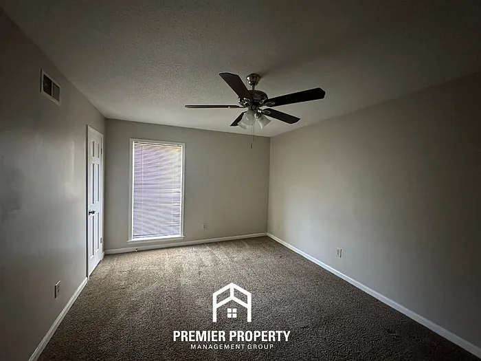 5715 Longacre Ave — Photo 11