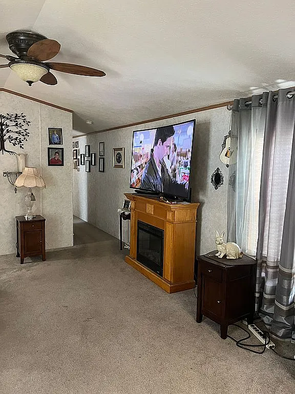 204 Forest Dr photo 1