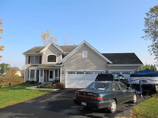 101 Thornhill Dr. front elevation