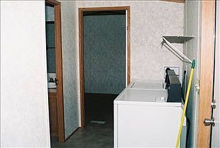 3rd image of 114 Springwood Dr