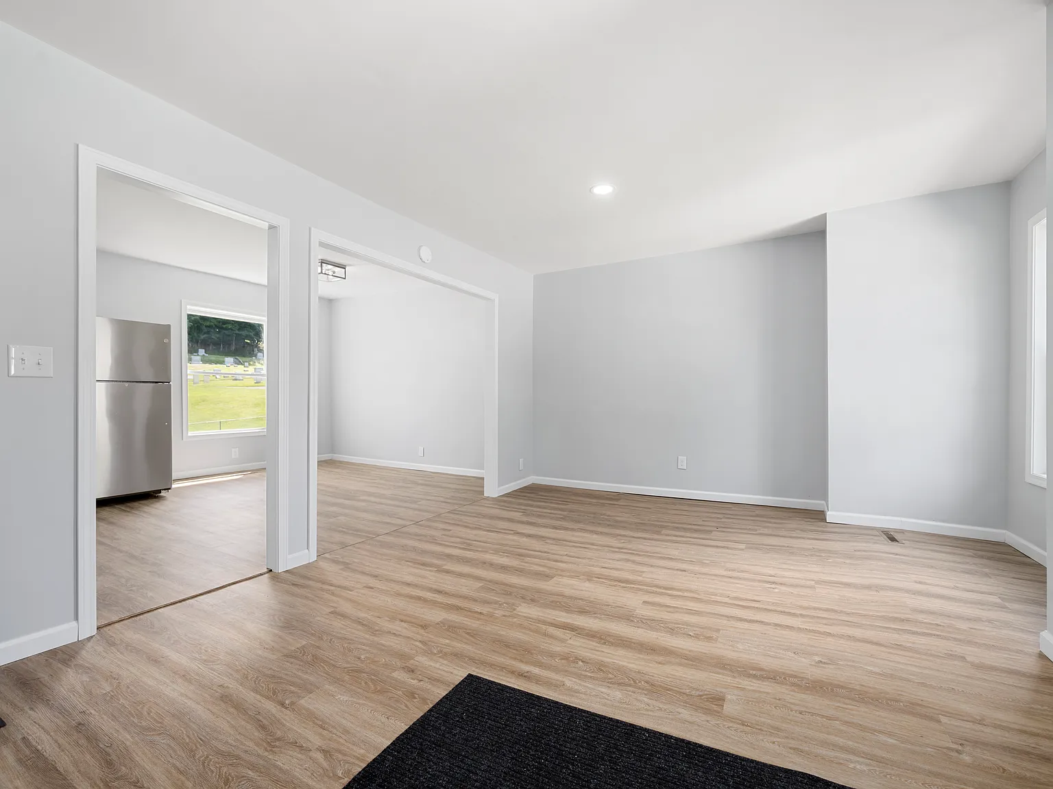 3 bed, 1575 sqft, $1,500 — Photo 2