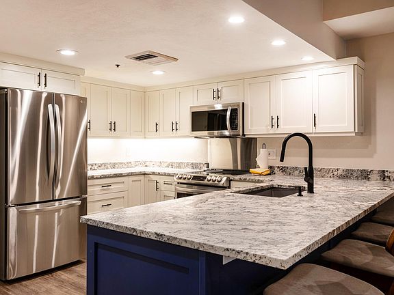 3rd image of 1415 Lowell Ave #141