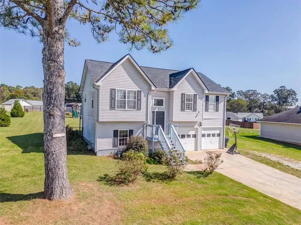 208 Silverthorn Way, Cedartown, GA 30125