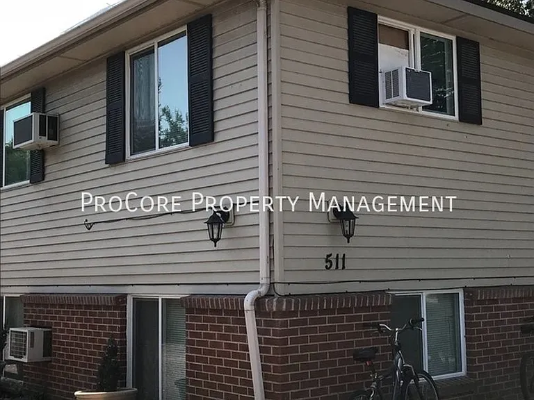 511 W Pine Ave — Photo 21