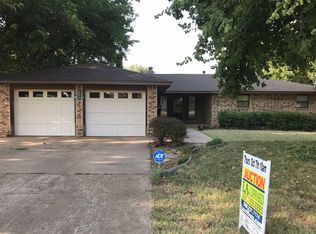 501 W 3rd St, Helena, OK 73741