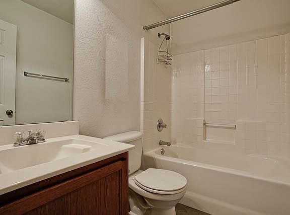 3rd image of 2820 Lone Ranger Trl