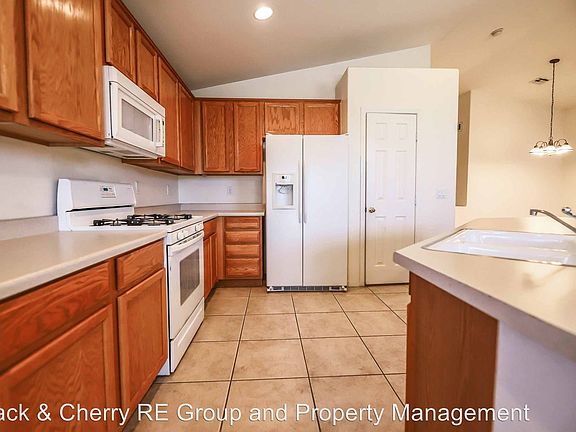 2nd image of 5746 Cactus Blossom St