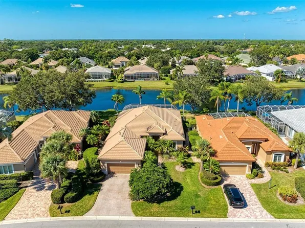 5240 97th St E, Bradenton, FL 34211