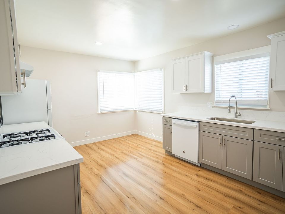 1st image of 3735 W 182nd St #0