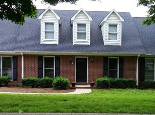 208 S Chancelor Dr, Simpsonville, SC 29681
