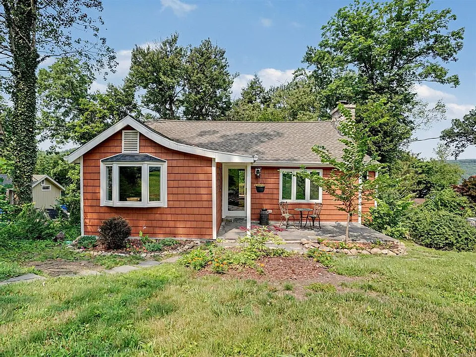 22 Ridge Rd