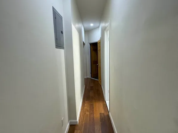 33 72nd Street image 9 of 11