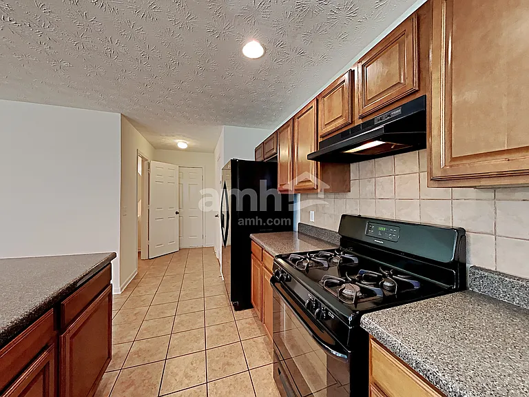2641 Farmstead Ct — Photo 8