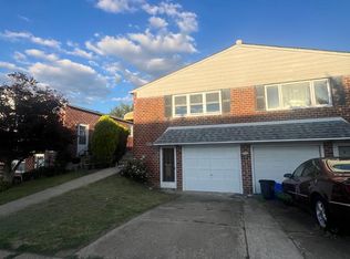 8425 Ridgeway St, Philadelphia, PA 19111