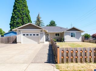 901 W Vine St, Lebanon, OR 97355