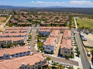 6012 E Village Center Loop Rd UNIT 38, San Diego, CA 92130
