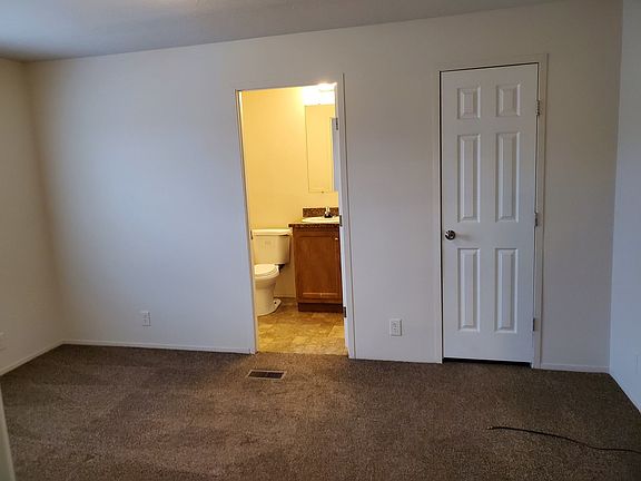 4th image of 7040 Shawnee Dr #522