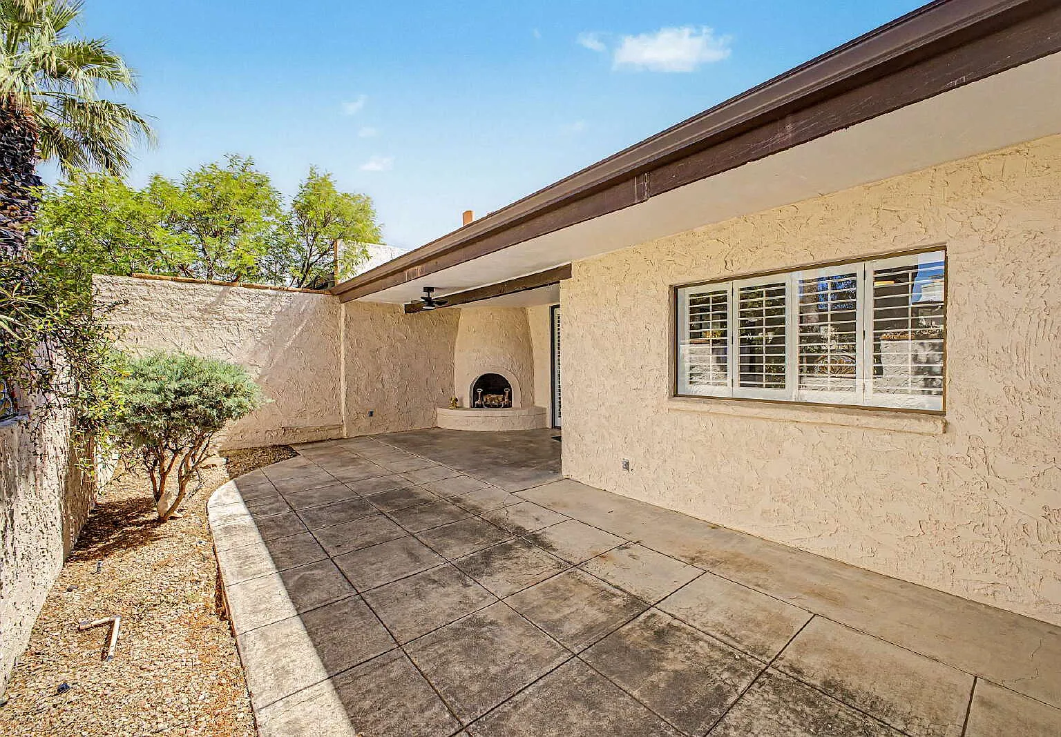 2 bed, 2.0 bath, $2,560 — Photo 3