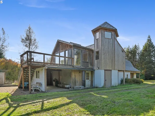 11605 Highway 101 S, Tillamook, OR 97141
